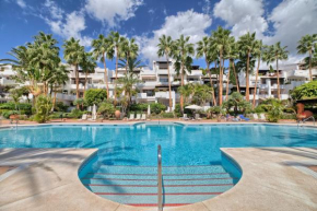 BRIGHT NEW APARTMENT IN PUENTE ROMANO